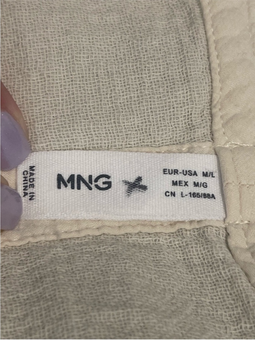 Mango
Mango Textured Open Sleeveless Vest Size M/L - Picture 4 of 7